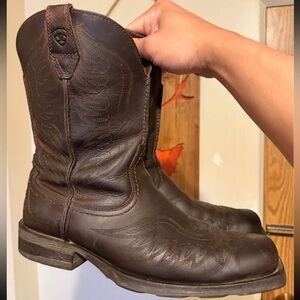 Ariat Rambler Phoenix Western Cowboy Boots (US 9.5D)
